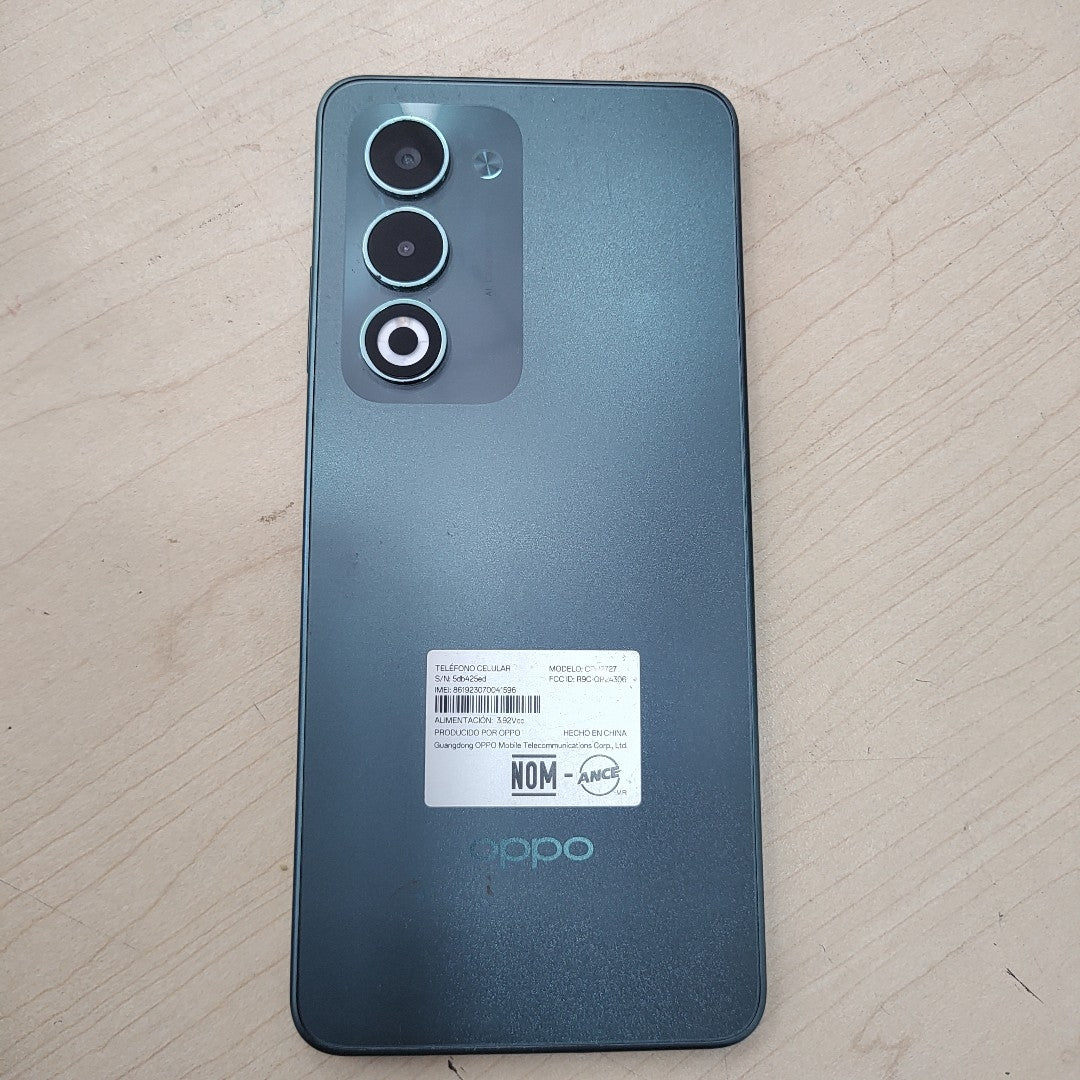 CELULAR OPPO A5 CPH2727 (2025) 256 GB 4 GB RAM (SEMINUEVO)