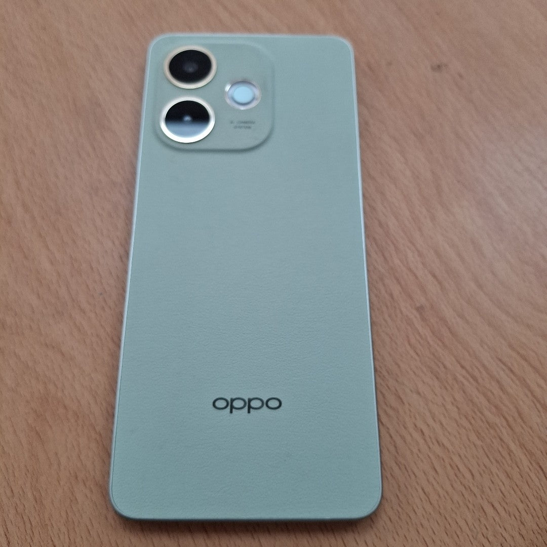 CELULAR OPPO A5 PRO CPH2711 (2025) 256 GB 8 GB RAM (SEMINUEVO)