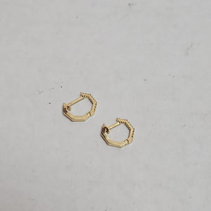 ARETES HUGGIES C CIRCONIAS 14K 1.7 GR (NUEVO)