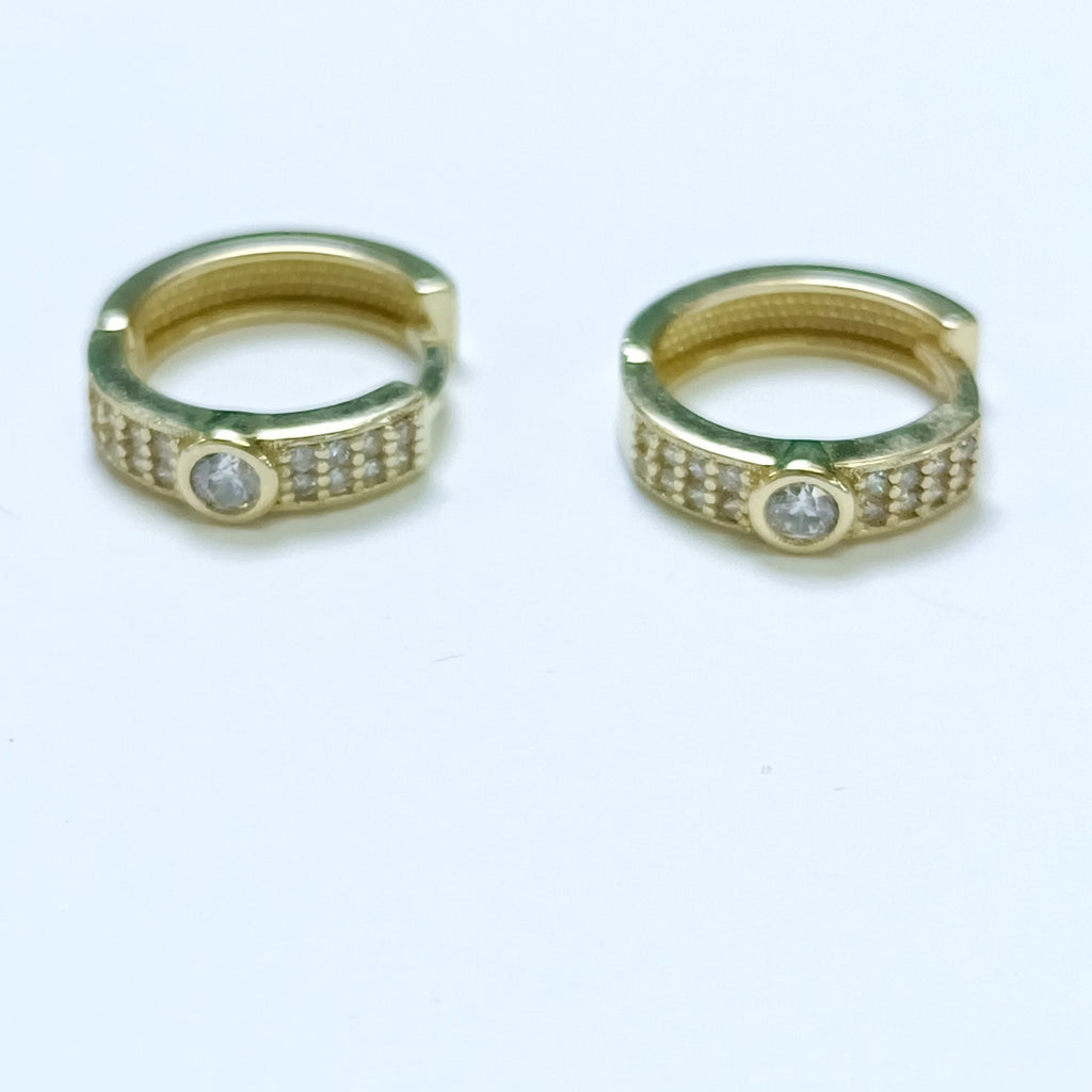 ARETES ARRACADAS C CIRCONIAS 10K 2.7 GR (NUEVO)