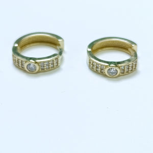 ARETES ARRACADAS C CIRCONIAS 10K 2.7 GR (NUEVO)