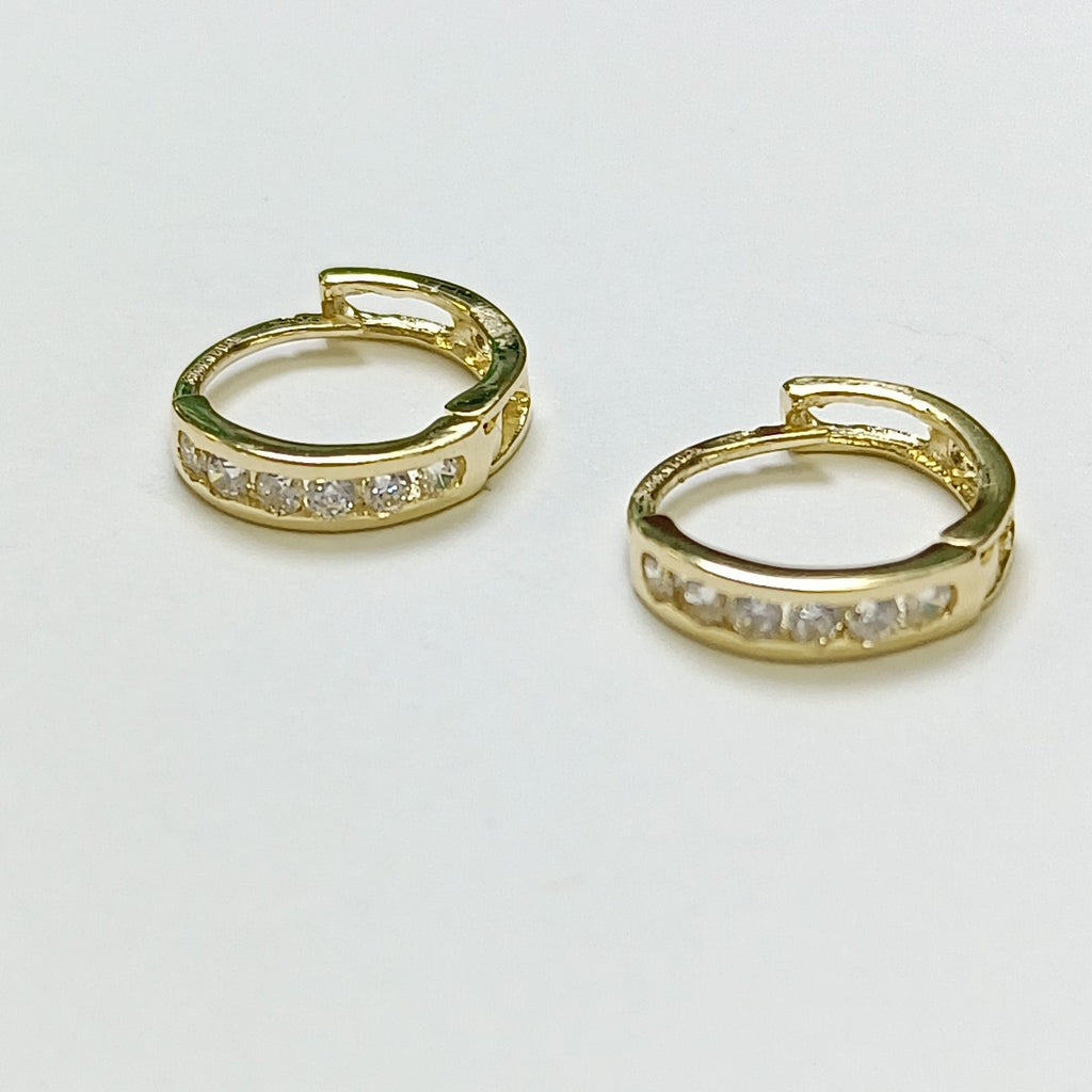 ARETES HUGGIES C CIRCONIA 14K 1.1 GR (NUEVO)