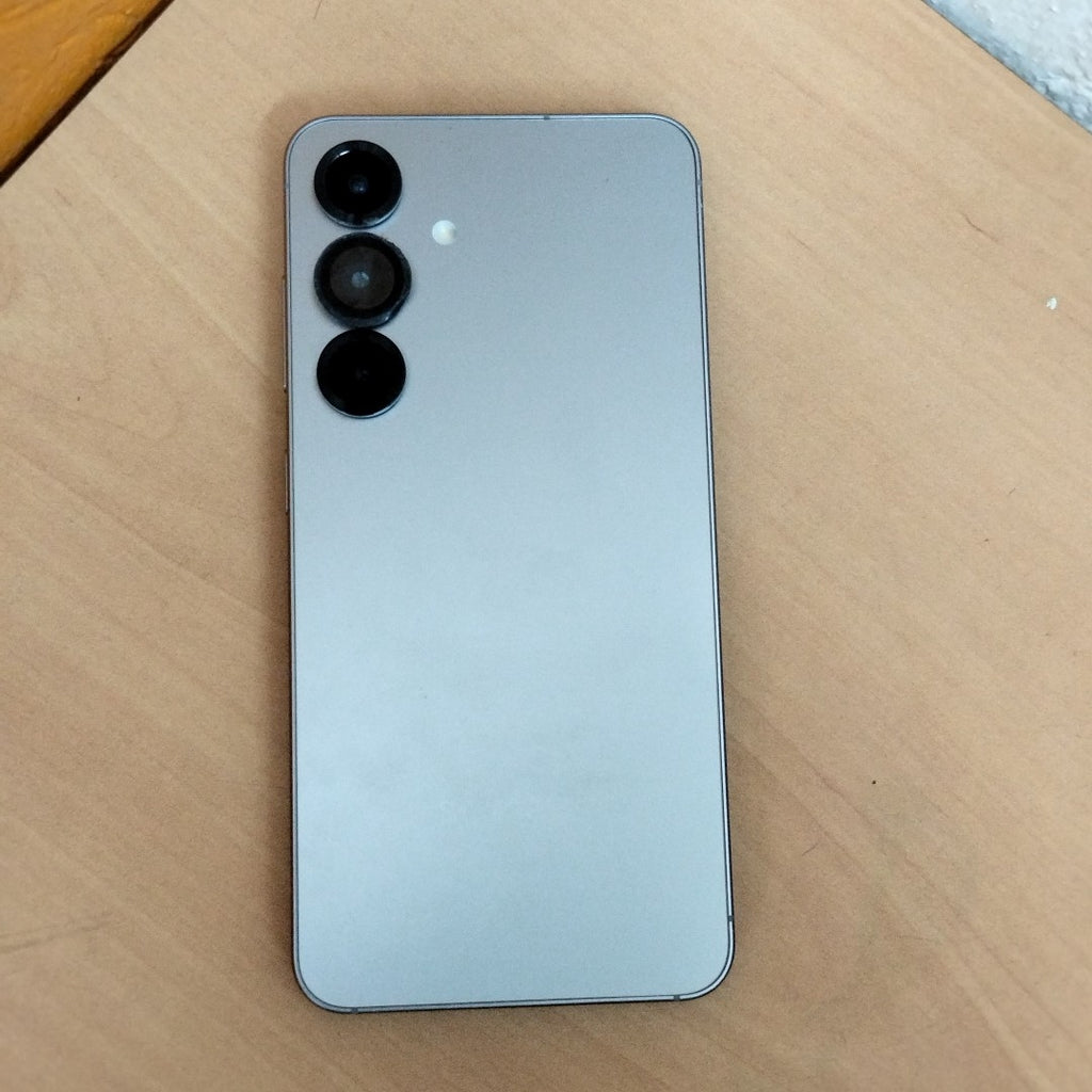 CELULAR SAMSUNG GALAXY S25 SM-S931B (2025) 256 GB 12 GB RAM (SEMINUEVO)