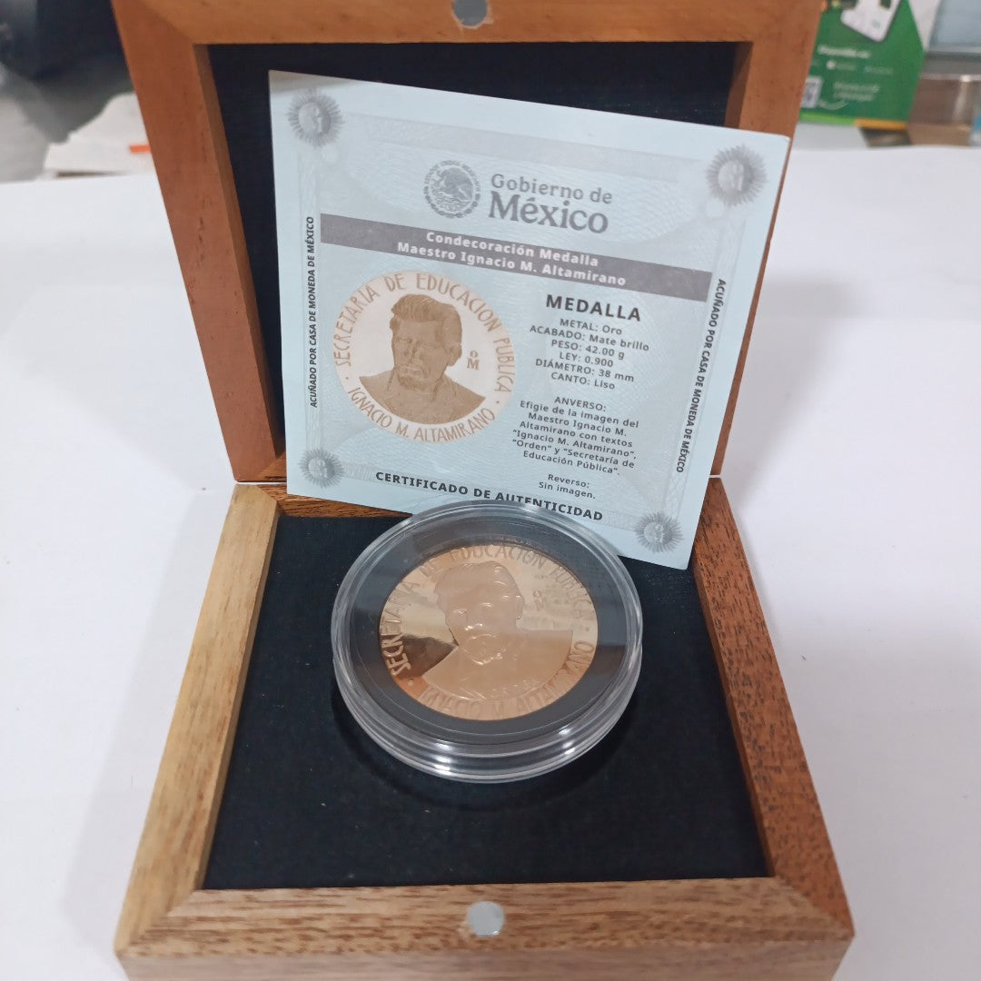 MEDALLA CONMEMORATIVA ORO 21 K 41.9 GRMS (SEMINUEVO)