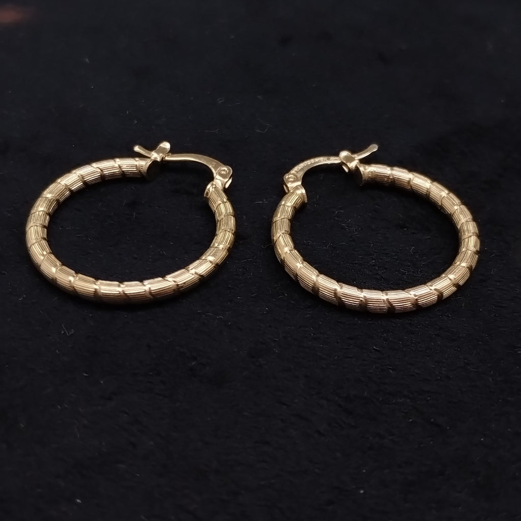 ARETES ARRACADAS LABRADAS 14K 3.3 GR (NUEVO)