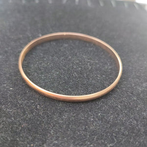 PULSERA RIGIDA ORO 10 K 14.3 GRMS (SEMINUEVO)