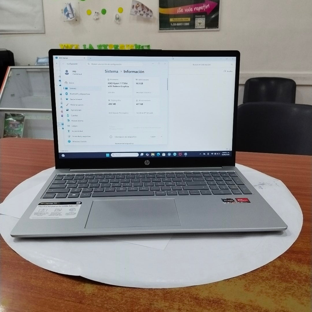 LAPTOP HP 15-FC0080LA (2024) 512 GB SSD 16 GB RAM (SEMINUEVO)
