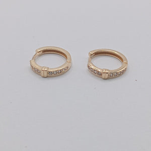 ARETES HUGGIES C CIRCONIA 14K 1.9 GR (NUEVO)
