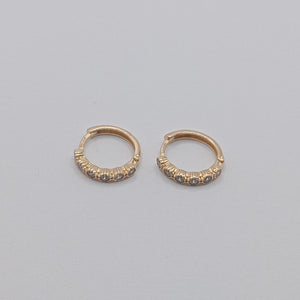 ARETES HUGGIES C CIRCONIAS 14K 2 GR (NUEVO)