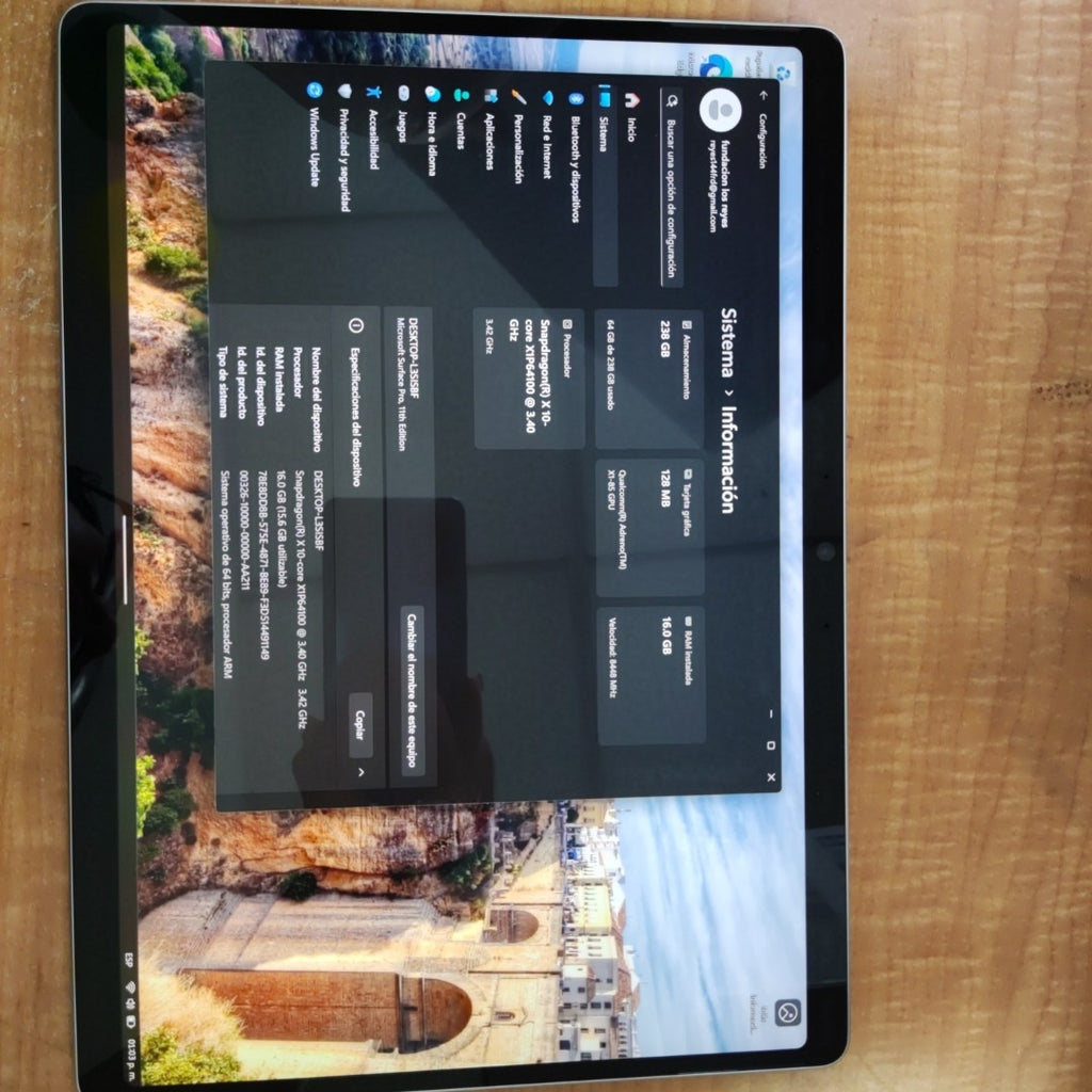 TABLETA MICROSOFT SURFACE PRO 11 2076 (2024) 256 GB SSD 16 GB RAM (SEMINUEVO)
