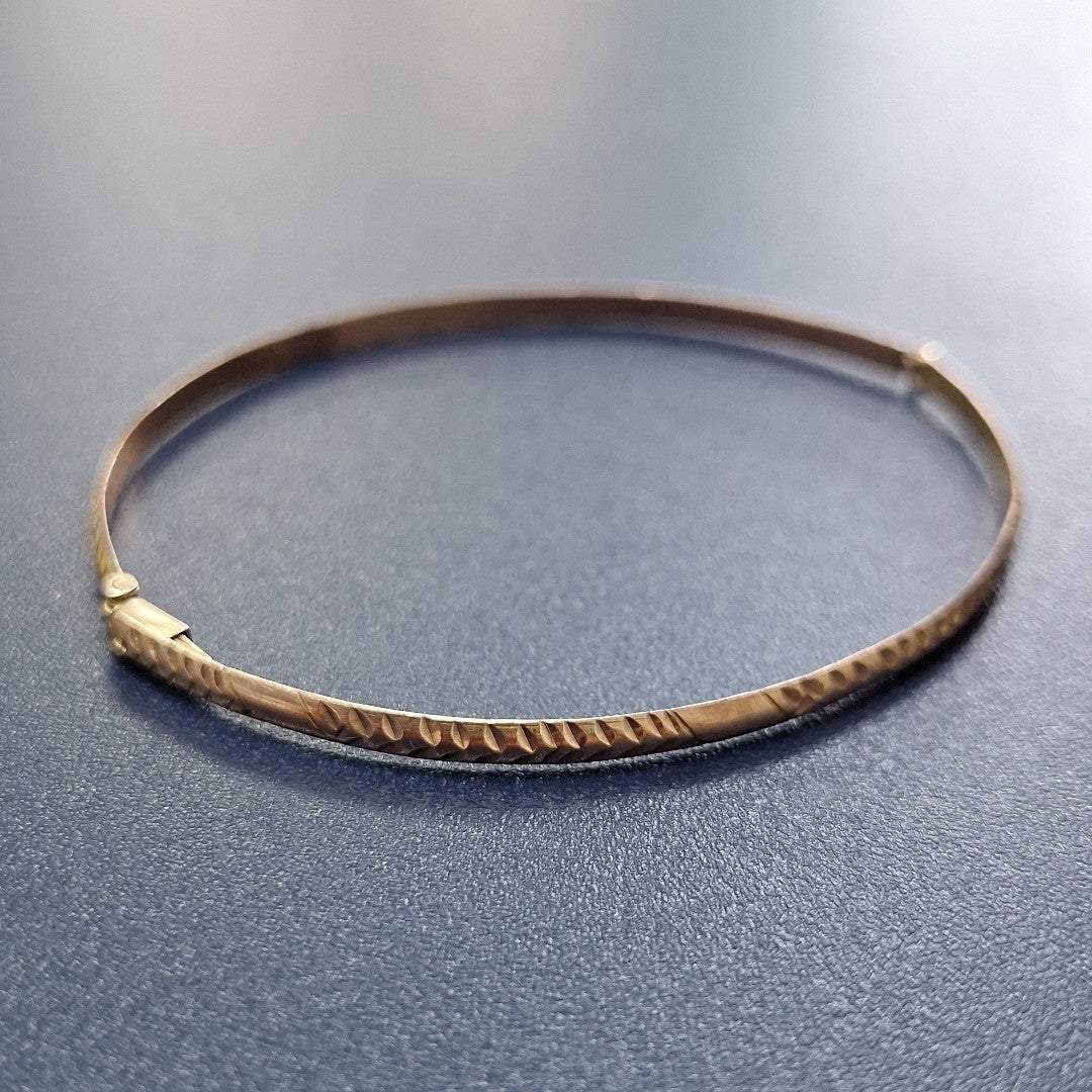 PULSERA RIGIDA ORO 8 K 4.7 GRMS (SEMINUEVO)