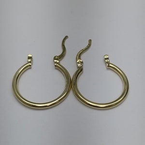 ARETES TEJIDO ARRACADAS LISAS 14K 1.2 GR (NUEVO)