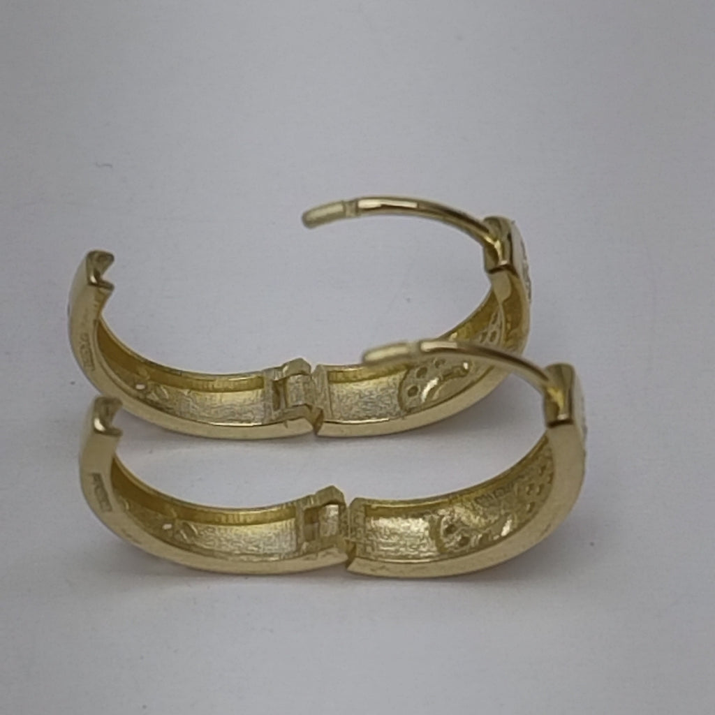 ARETES TEJIDO HUGGIES CON CIRCONIAS 14K 3 GR (NUEVO)