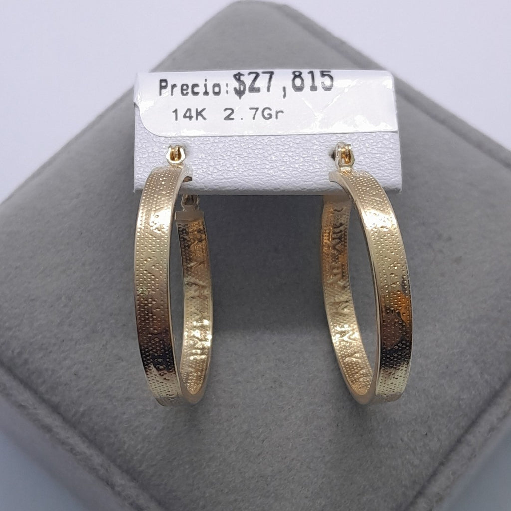 ARETES ARRACADAS TROQUELADA 14K 2.7 GR (NUEVO)