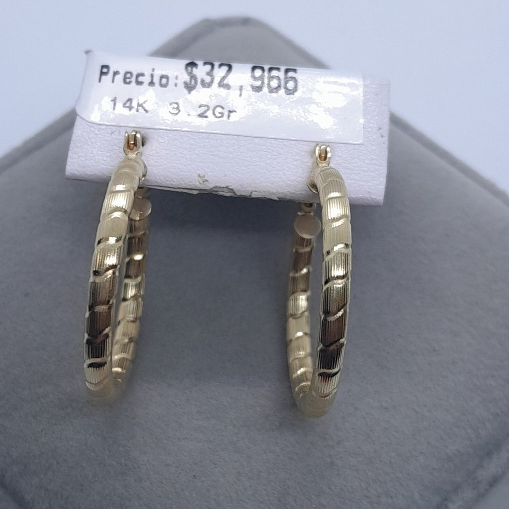 ARETES ARRACADAS LABRADAS 14K 3.2 GR (NUEVO)