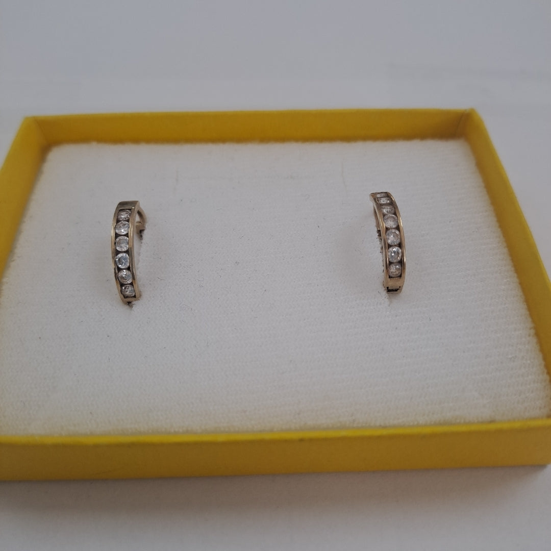 ARRACADAS PAR ORO 10 K 2.1 GRMS (SEMINUEVO)