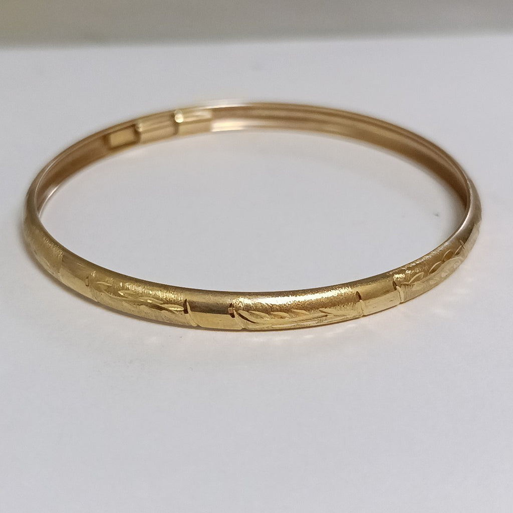PULSERA RIGIDA ORO 10 K 5.2 GRMS (SEMINUEVO)