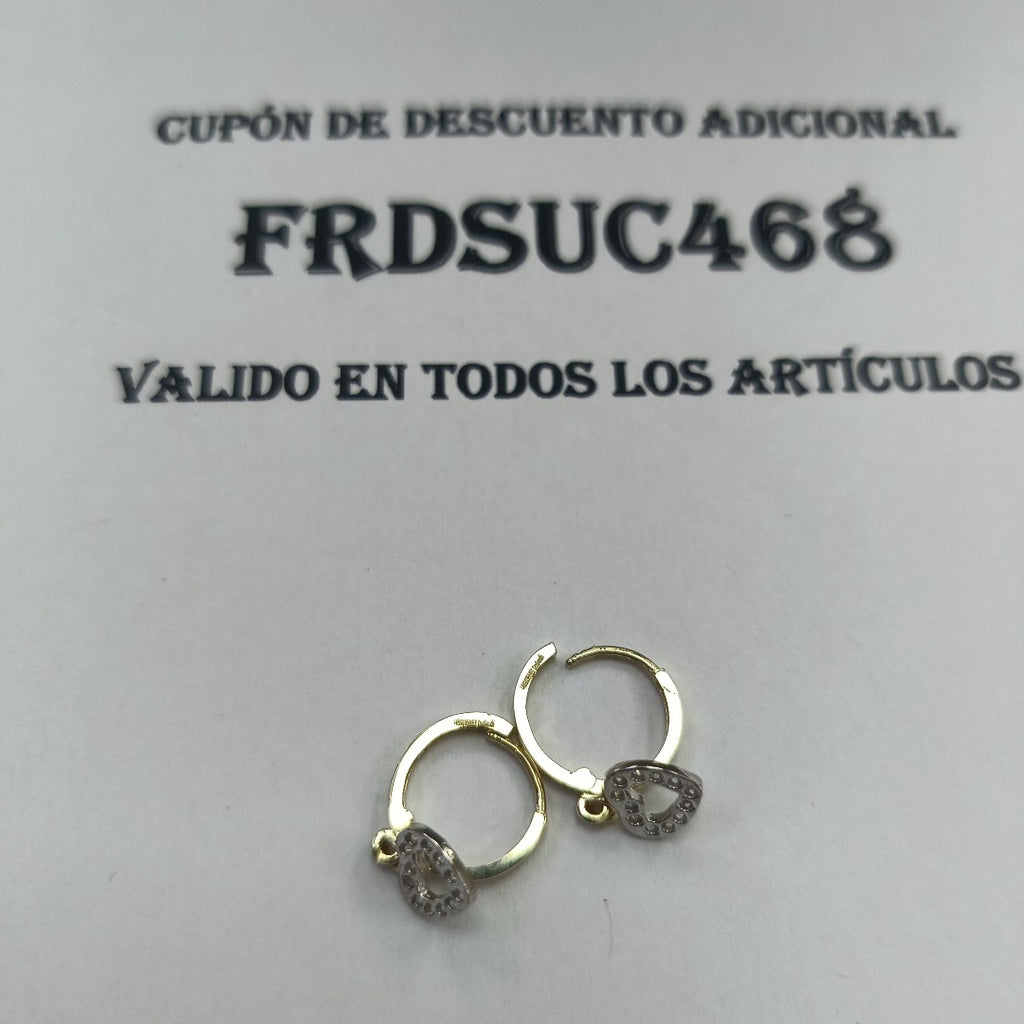 ARETES HUGGIES CON DIJE CORAZON Y CIRCONIAS 14K 2 GR (NUEVO)