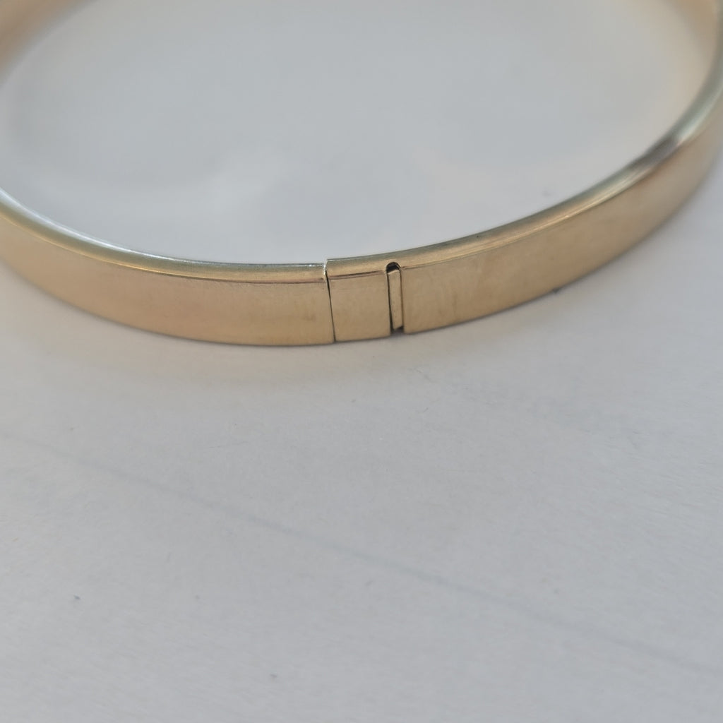 PULSERA RIGIDA ORO 10 K 7.7 GRMS (SEMINUEVO)