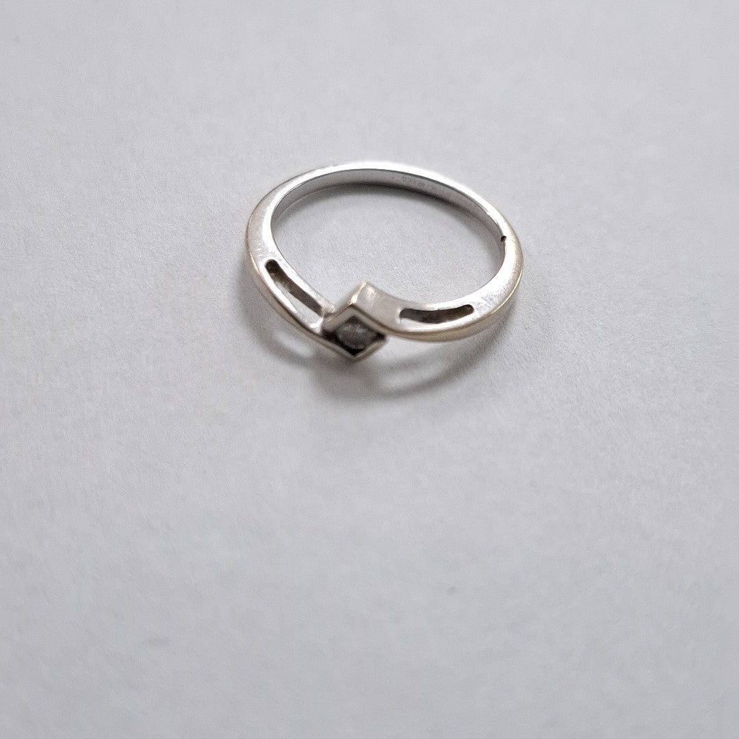 ANILLITO ORO, ORO BLANCO 14 K 2.2 GRMS (SEMINUEVO)