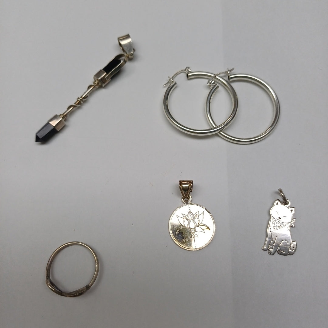 ANILLITO,ARRACADAS PAR,DIJE PLATA 11,00 GRMS (SEMINUEVO)