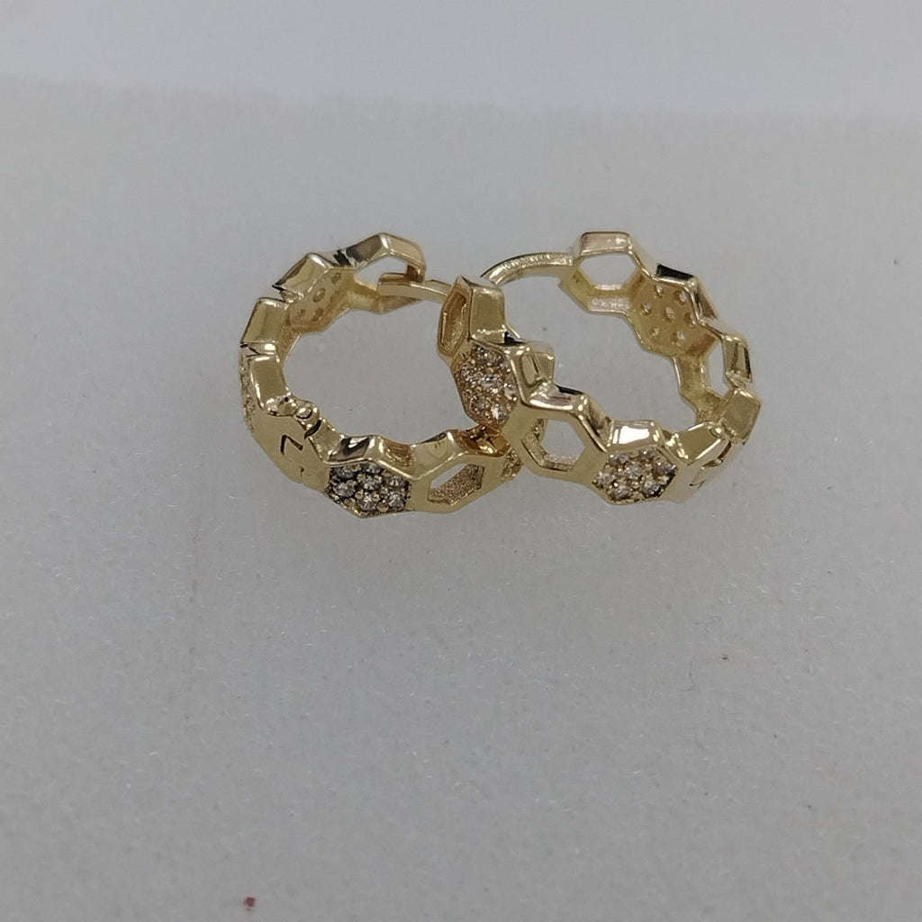 ARETES HUGGIES HEXAGONALES C CIRCONIAS 14K 2.6 GR (NUEVO)