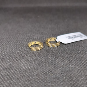 ARETES HUGGIES CON CIRCONIAS 14K 2.3 GR (NUEVO)