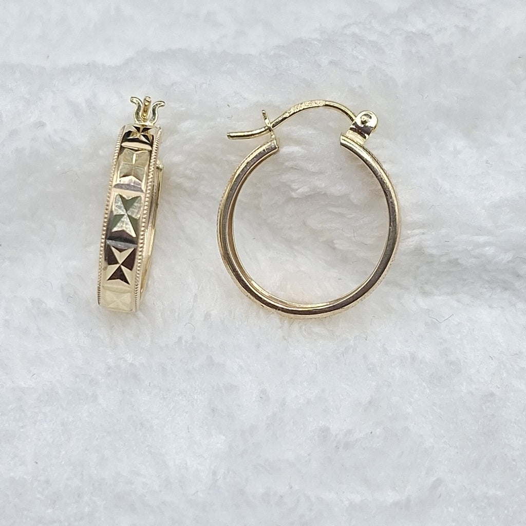 ARETES ARRACADAS LABRADAS 10K 2.2 GR (NUEVO)
