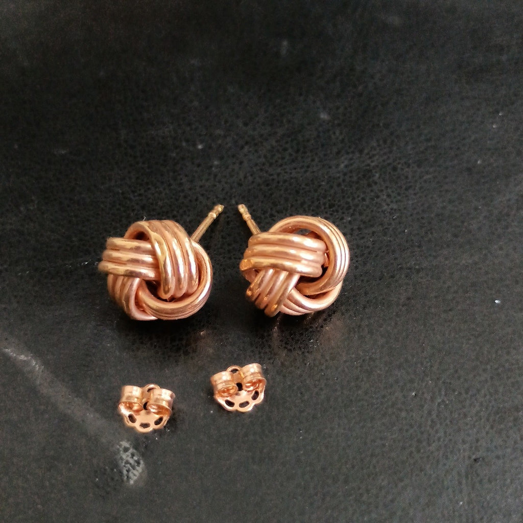 BROQUELES PAR ORO 14 K 1.2 GRMS (SEMINUEVO)