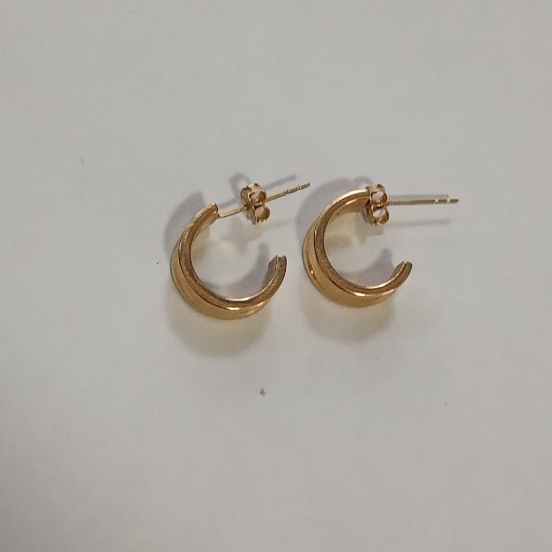 ARETES PAR ORO 10 K 3.2 GRMS (SEMINUEVO)