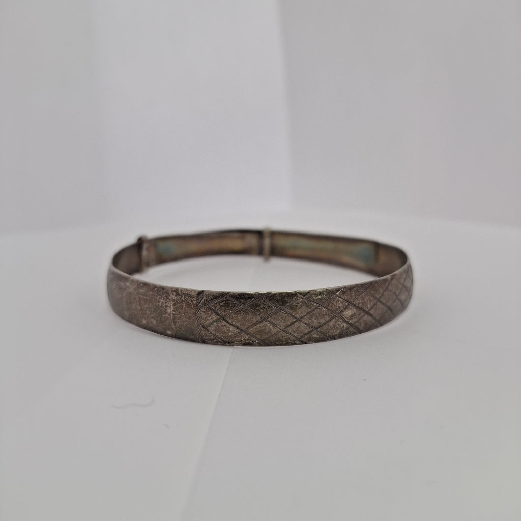 PULSERA RIGIDA PLATA 9.1 GRMS (SEMINUEVO)