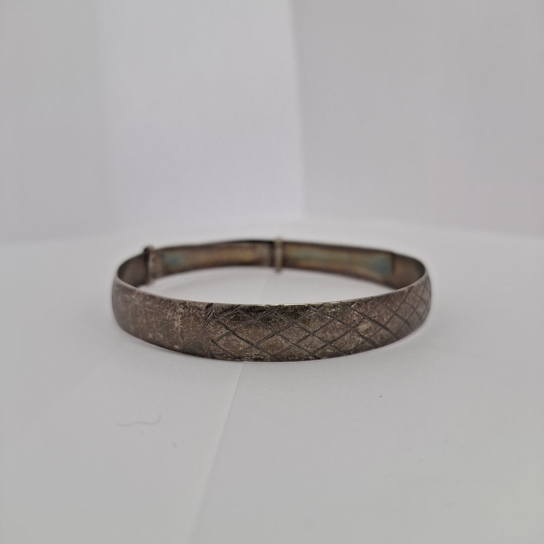 PULSERA RIGIDA PLATA 9.1 GRMS (SEMINUEVO)