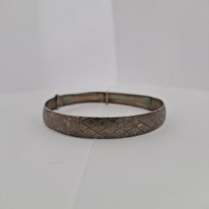 PULSERA RIGIDA PLATA 9.1 GRMS (SEMINUEVO)