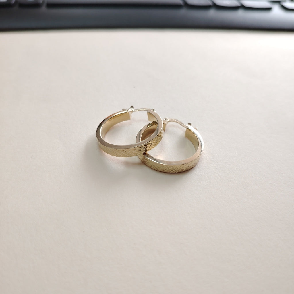 ARETES TEJIDO ARRACADAS FACETADAS 14K 2.9 GR (NUEVO)