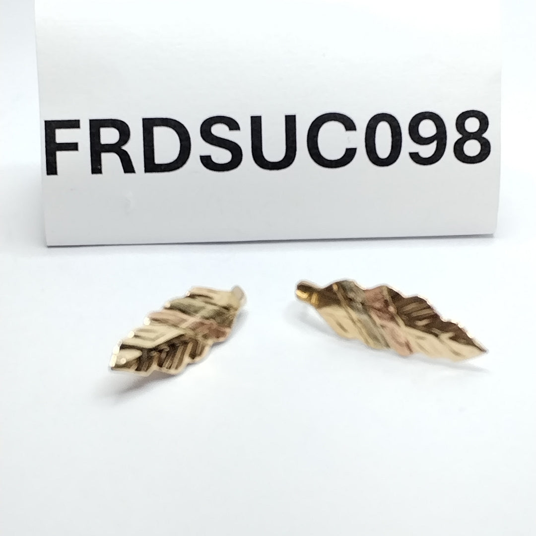 ARETES PAR ORO, ORO COMBINADO 14 K 1.4 GRMS (SEMINUEVO)