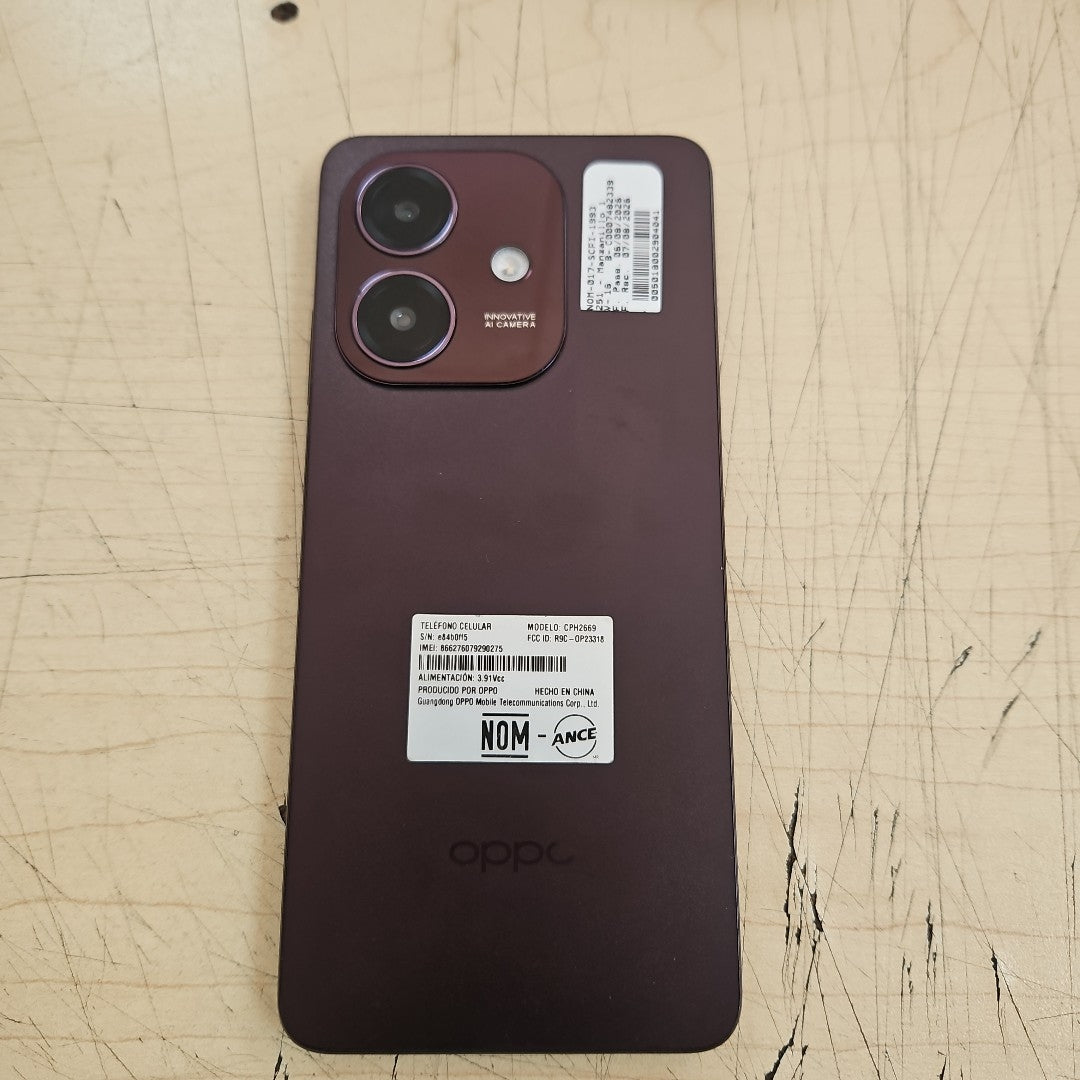 CELULAR OPPO A40 CPH2669 (2024) 256 GB 4 GB RAM (SEMINUEVO)