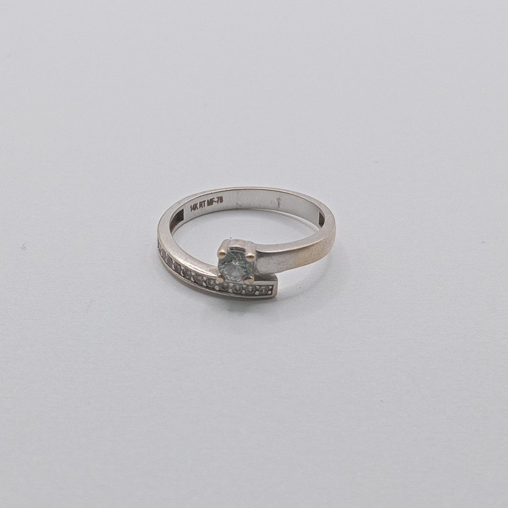 ANILLITO ORO BLANCO 14 K 2.2 GRMS (SEMINUEVO)