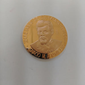 MEDALLA CONMEMORATIVA ORO 21 K 41.9 GRMS (SEMINUEVO)