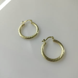 ARETES TEJIDO ARRACADAS ASTRIADAS 14K 2.9 GR (NUEVO)
