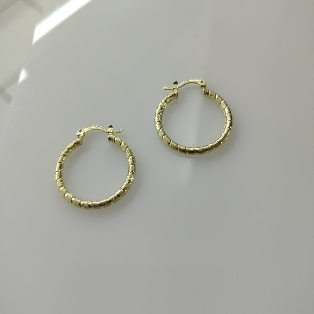 ARETES ARRACADAS LABRADAS 14K 3.3 GR (NUEVO)
