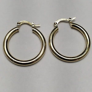 ARETES TEJIDO ARRACADAS LISAS HUECAS 14K 2.1 GR (NUEVO)