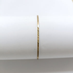 PULSERA RIGIDA ORO 10 K 2.6 GRMS (SEMINUEVO)