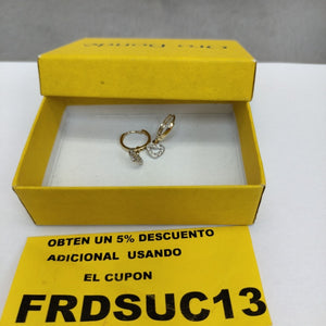 ARETES HUGGIES CON DIJE CORAZON Y CIRCONIAS 14K 2.1 GR (NUEVO)