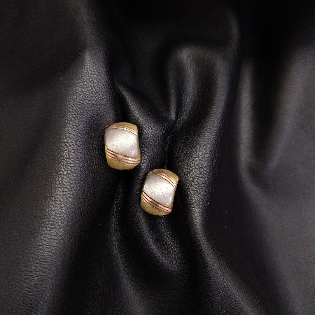 ARETES PAR ORO 10 K 1.9 GRMS (SEMINUEVO)