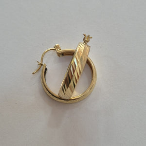 ARETES ARRACADAS LABRADAS 10K 2.4 GR (NUEVO)