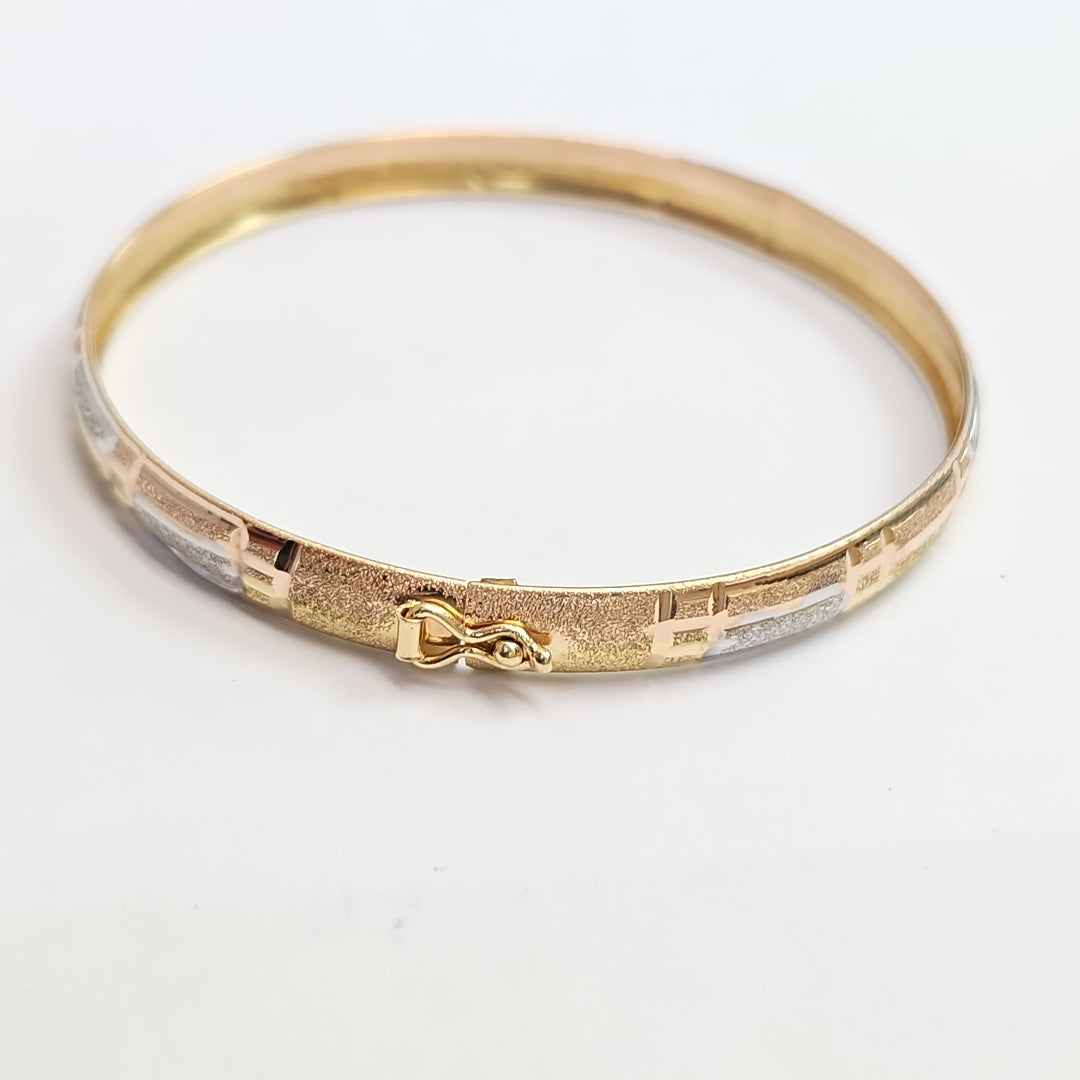 PULSERA RIGIDA ORO 14 K 6.4 GRMS (SEMINUEVO)