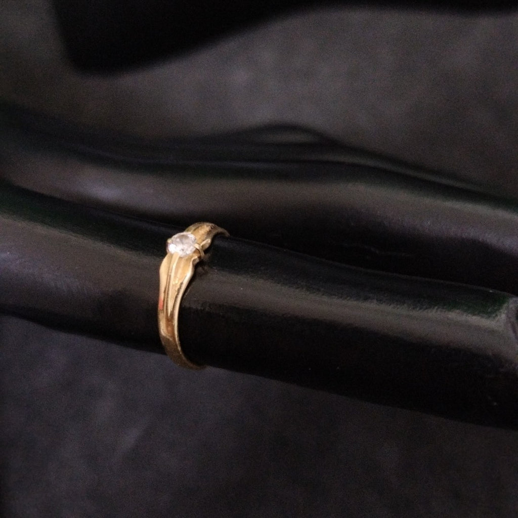 ANILLITO ORO 10 K 0.9 GRMS (SEMINUEVO)