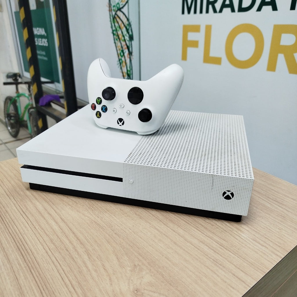 CONSOLA DE VIDEOJUEGO MICROSOFT XBOX ONE S 1 TB (SEMINUEVO)
