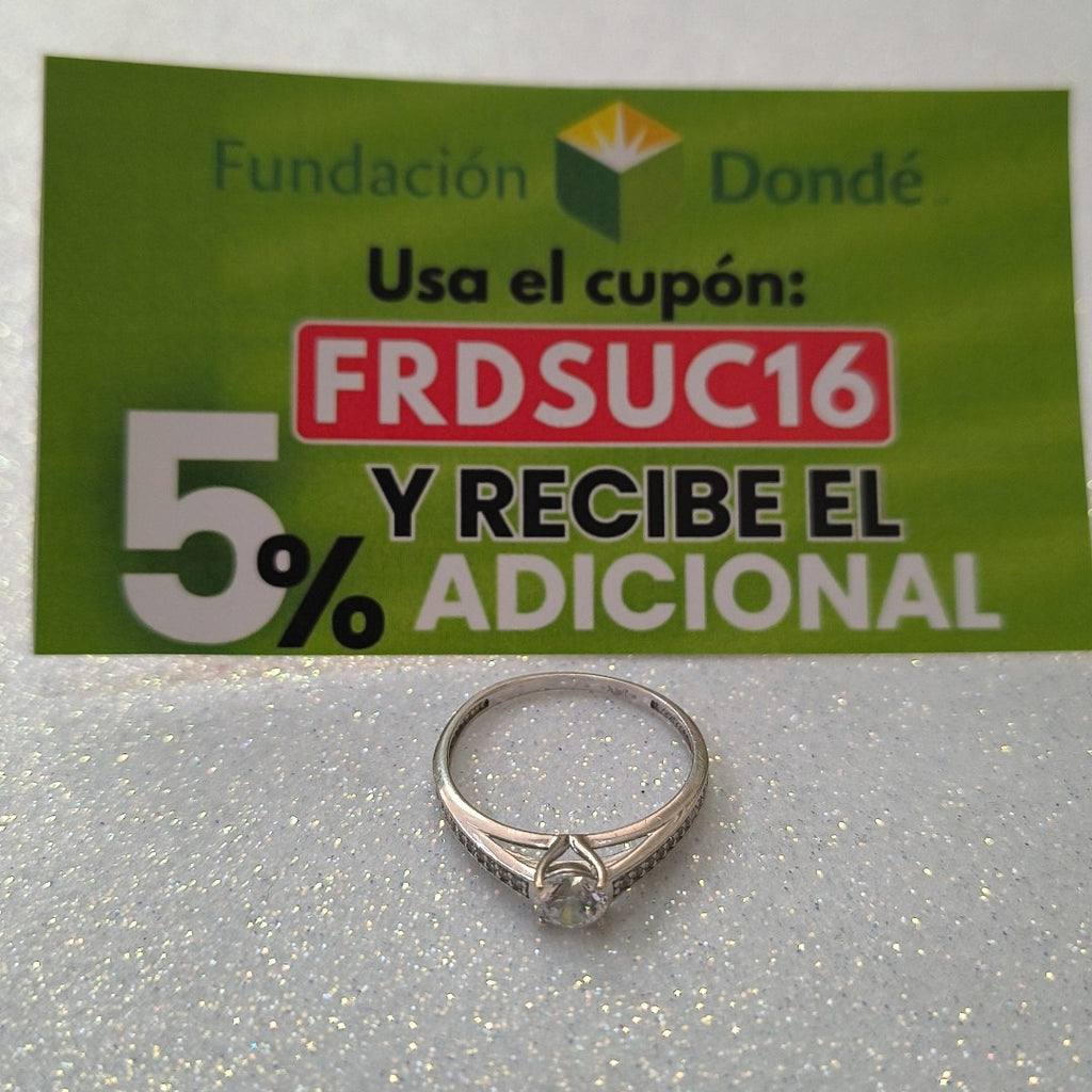 SOLITARIO ORO, ORO BLANCO 14 K 1.9 GRMS (SEMINUEVO)