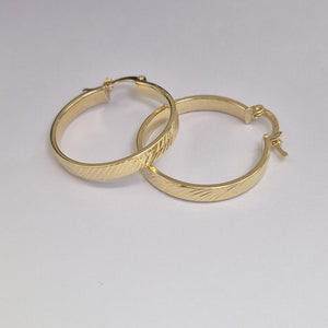 ARETES ARRACADA ASTRIADA 10K 2.4 GR (NUEVO)